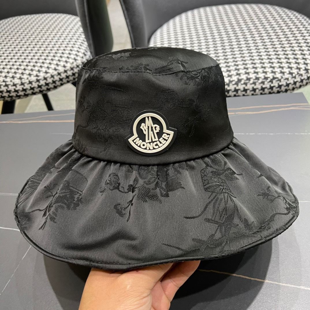 Moncler Caps